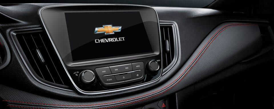 Pantalla táctil de 8 pulgadas en tu sedán Chevrolet Cavalier 2024